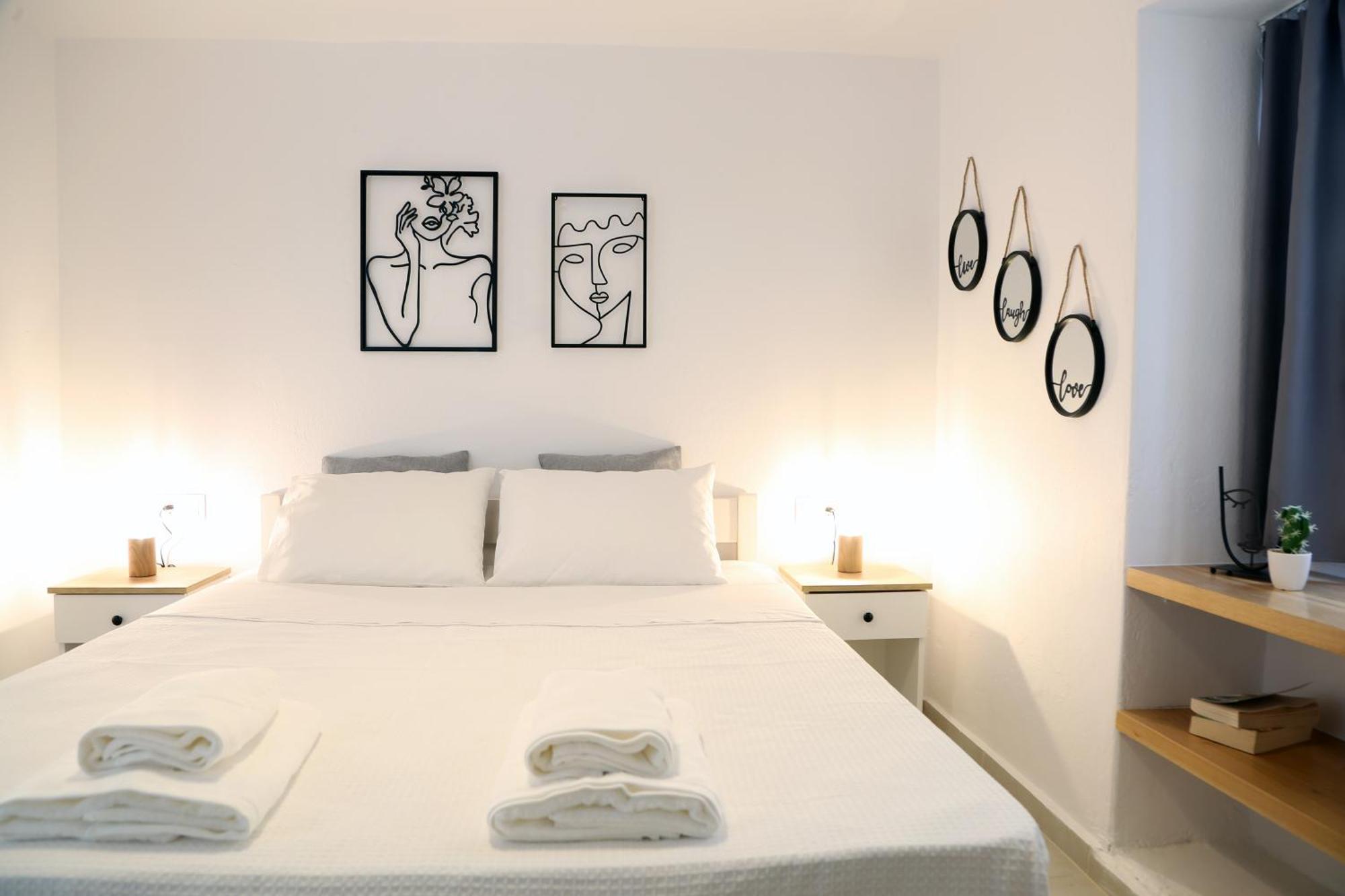 Whitelist Lux In * Mykonos Town